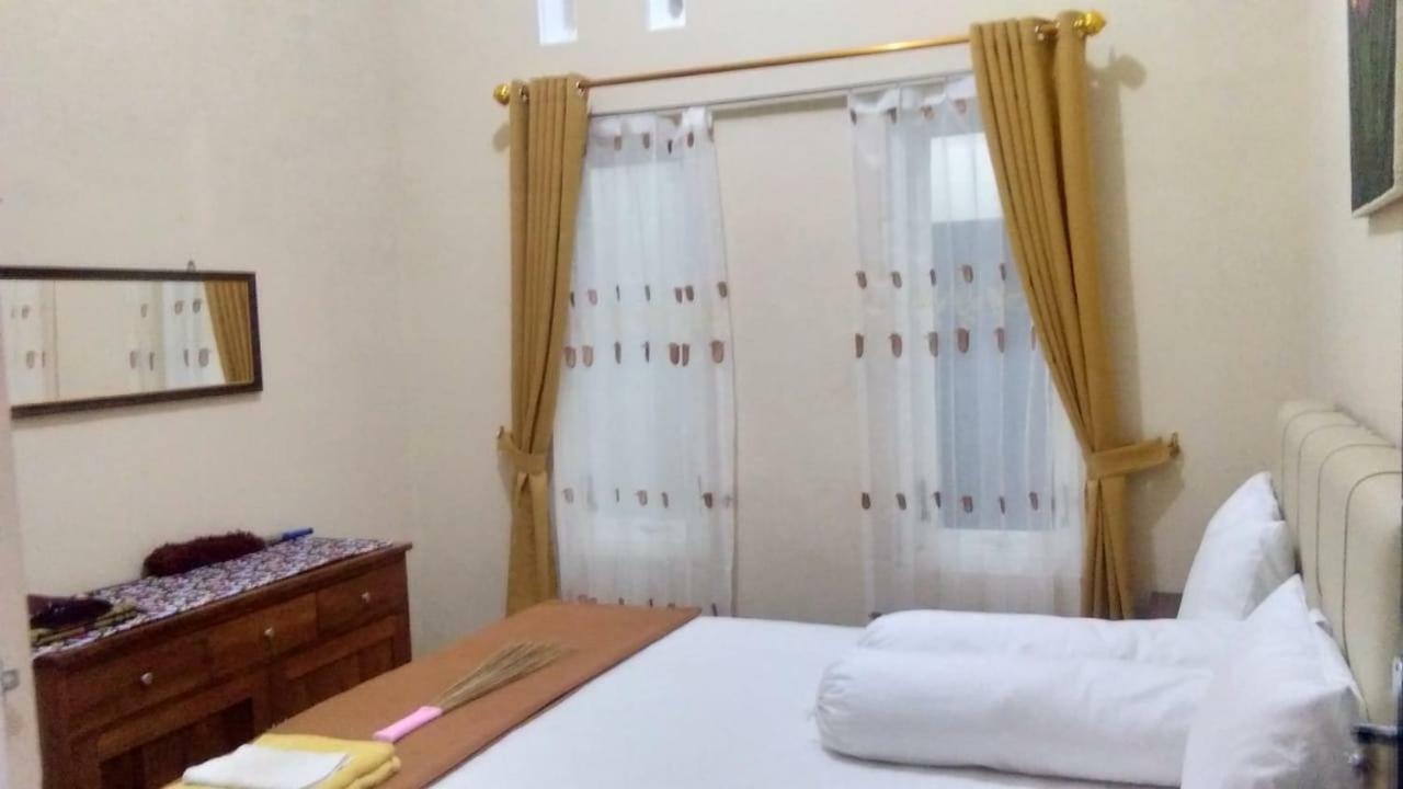 Homestay Wahyudi 1 Syariah Tlekung 객실 사진